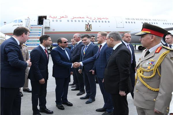  الرئيس عبد الفتاح السيسي يصل مدينة بطرسبورج الروسية