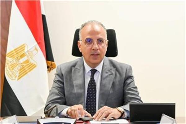 هاني سويلم وزير الموراد المائية والري 