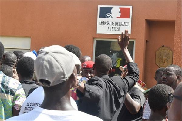 مظاهرات أمام الفارة الفرنسية في عاصمة النيجر نيامي