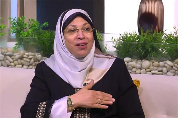 الدكتورة نيفين مختار، الداعية الإسلامية