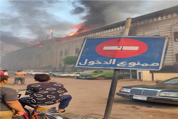 صورة من حريق مبنى وزارة الأوقاف