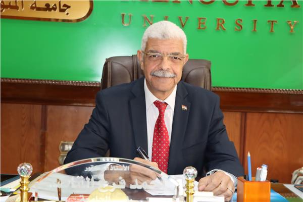  الدكتور أحمد القاصد رئيس جامعة المنوفية 