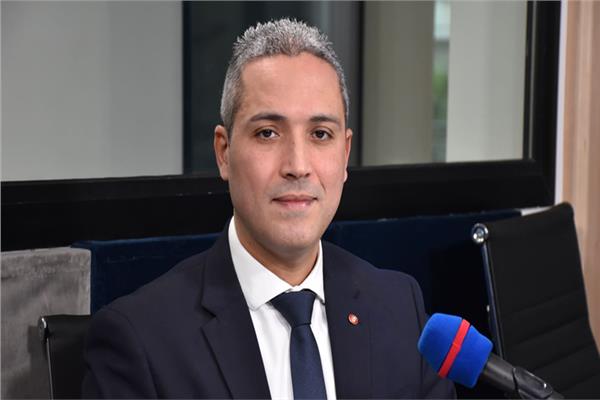 محمد المعز بلحسن وزير السياحة التونسي