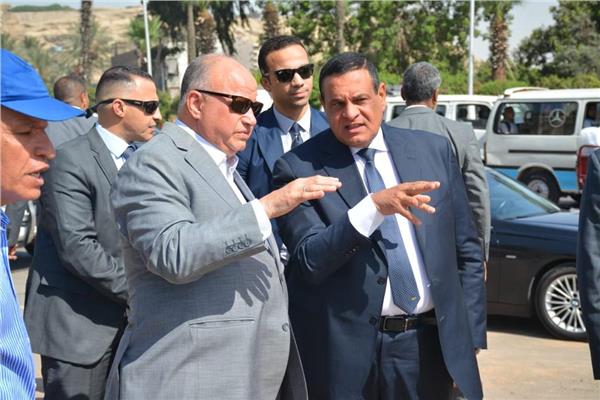 وزير التنمية المحلية ومحافظ القاهرة يتفقدان المشروعات الخدمية وأعمال التطوير الجارية بالعاصمة  