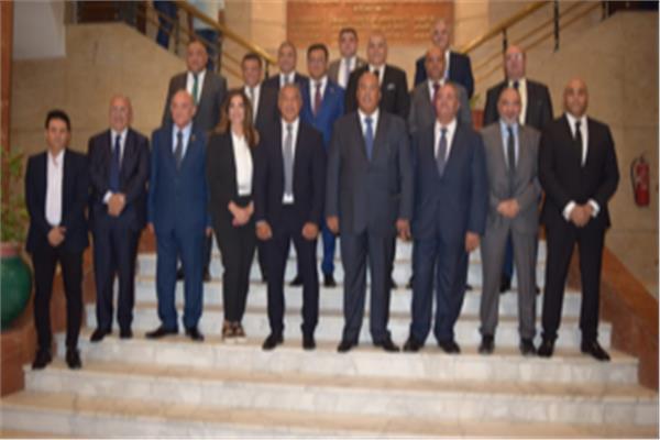 انتخاب أيمن العشري رئيساً لغرفة القاهرة