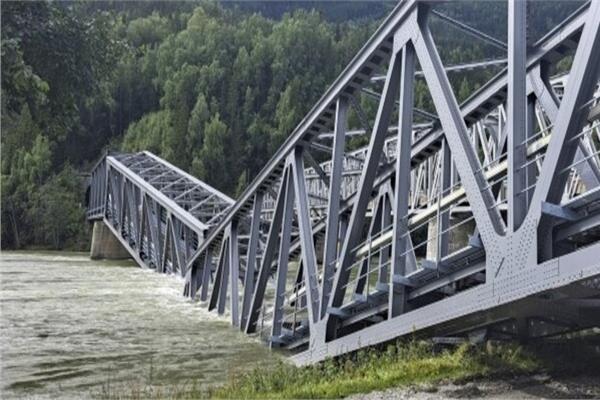 انهيار جسر للسكك الحديدية في النرويج