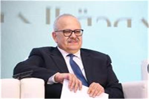  الدكتور محمد عثمان الخشت رئيس الجامعة