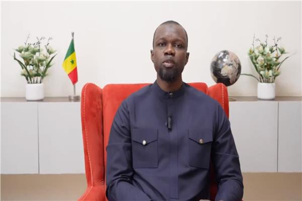 زعيم المعارضة السنغالي المضرب عن الطعام عثمان سونكو