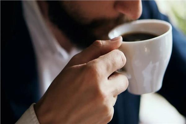 كم فنجانا من القهوة عليك تناولة يوميًا؟