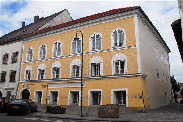 منزل أدولف هتلر في النمسا 