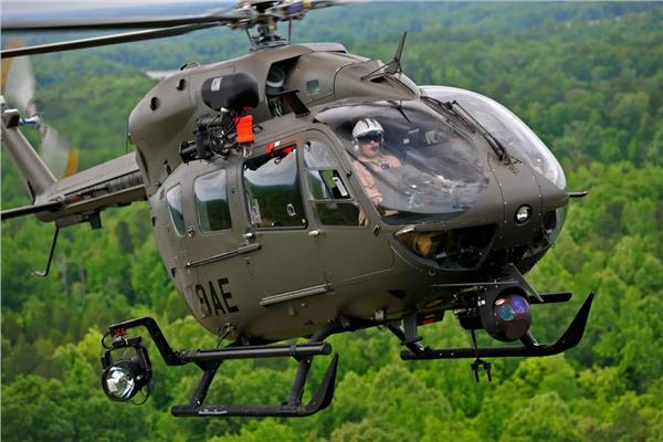 طائرات الهليكوبتر الخفيفة UH-72A Lakota
