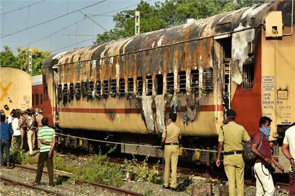 قطار ولاية تاميل نادو المحترق