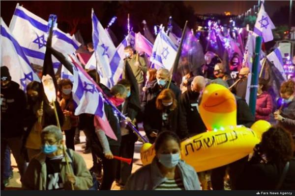 الإسرائيليون يتظاهرون ضد حكومة نتنياهو