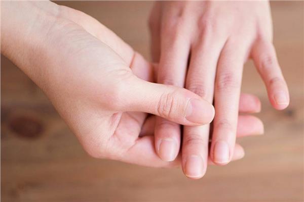 5 أشياء تعرفها عن صحتك من خلال صحة يدك 