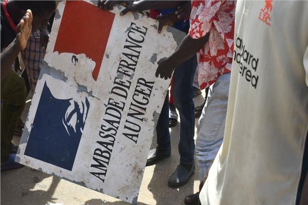 التعدي على السفارة الفرنسية في النيجر - أرشيفية