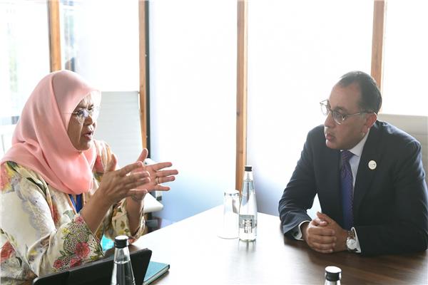 رئيس مجلس الوزراء خلال لقائه مع السيدة ميمونة محمد شريف مساعد الأمين العام للأمم المتحدة