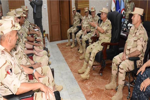 وزير الدفاع يشهد تنفيذ مشروع مراكز القيادة التعبوى للجيش الثاني الميداني