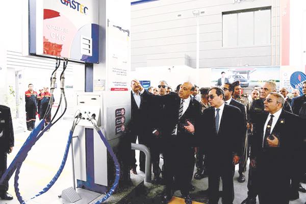 وزير البترول خلال افتتاح تطوير محطـة تموين «A1 - غازتك»