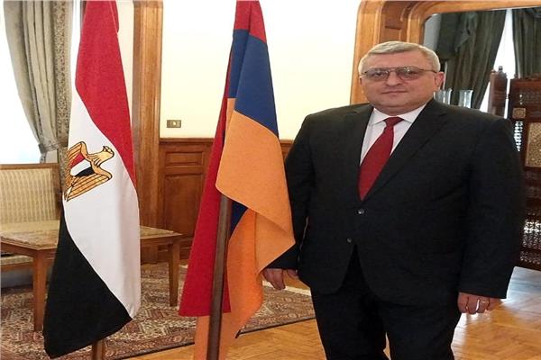 السفير هراتشيا بولاديان سفير جمهورية أرمينيا لدى مصر