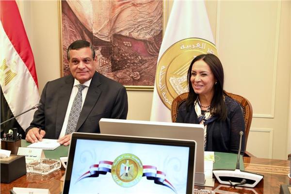 وزير التنمية المحلية يستقبل مايا مرسى رئيسة المجلس القومي للمرأة 