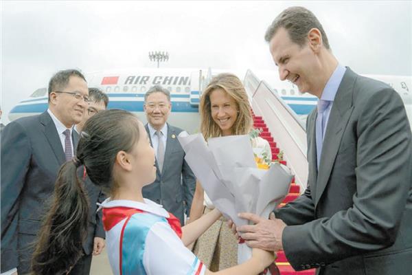 الأسد يصل الصين فى أول زيارة منذ عقدين
