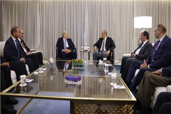 لقاء رئيس مجلس الشيوخ برئيس الوزراء الأردني