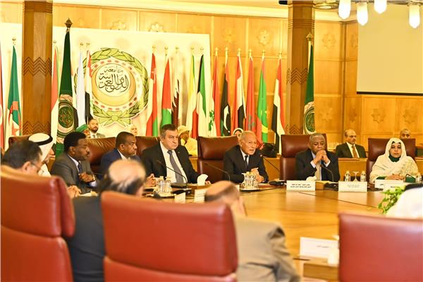 صورة من الاجتماع الاستثنائي للاتحادات العربية