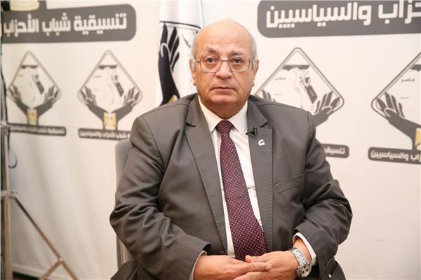 الدكتور جمال شقرة، أستاذ التاريخ بجامعة عين شمس