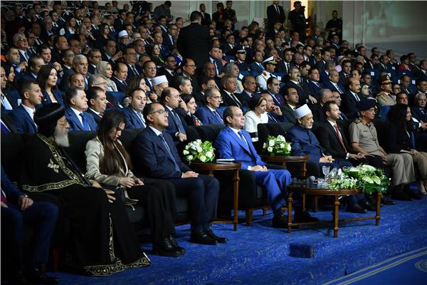 الرئيس السيسي يشهد افتتاح فاعليات مؤتمر حكاية وطن