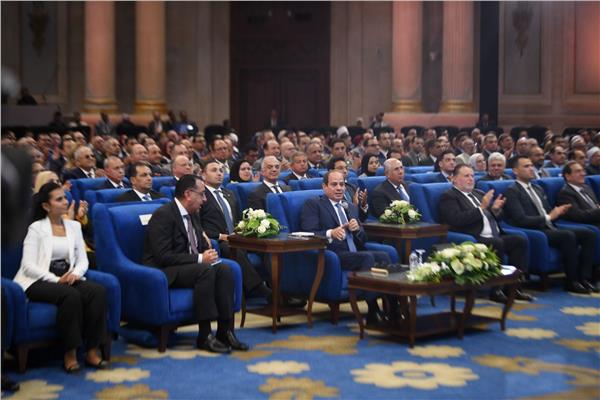 الرئيس عبد الفتاح السيسي في اليوم الثاني من مؤتمر حكاةي وطن
