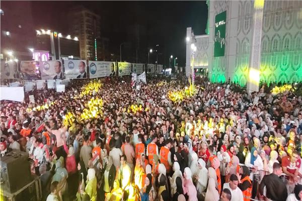  الآلاف من أهالى محافظة الشرقية تايدهم الكامل لترشح الرئيس السيسي