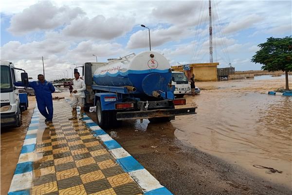 القابضة للمياه الدفع بسيارات من شركات القاهرة والجيزة