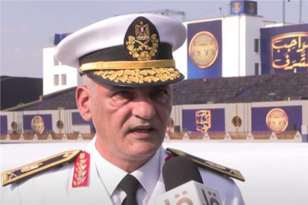 اللواء بحري أركان حرب أشرف المشرفي نائب مدير الأكاديمية العسكرية للكلية البحرية