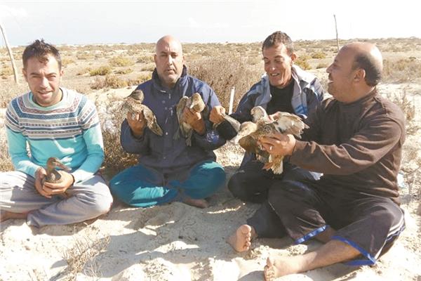 انتشار الصيادين على السواحل فى سيناء 
