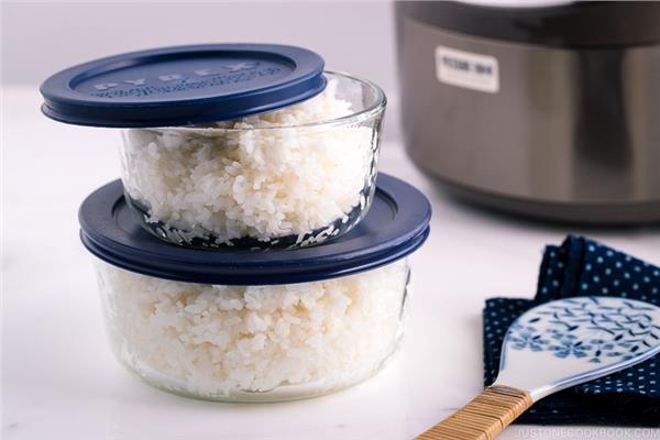 تخزين الأرز المطبوخ
