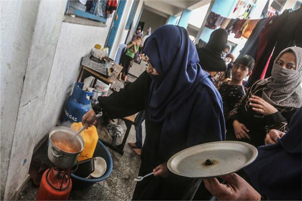  نقص الغذاء والماء في غزة