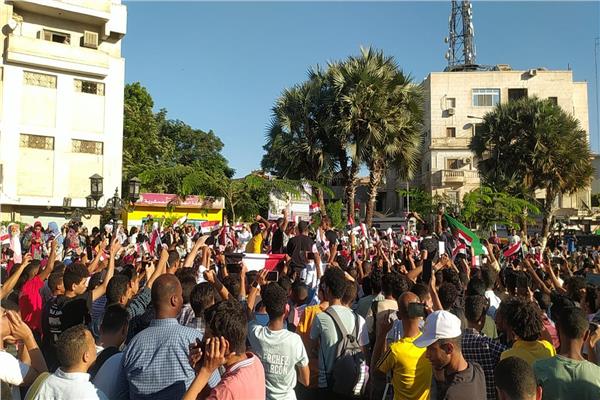 مظاهرة لآلاف المصريين من مختلف انحاء محافظة المنيا
