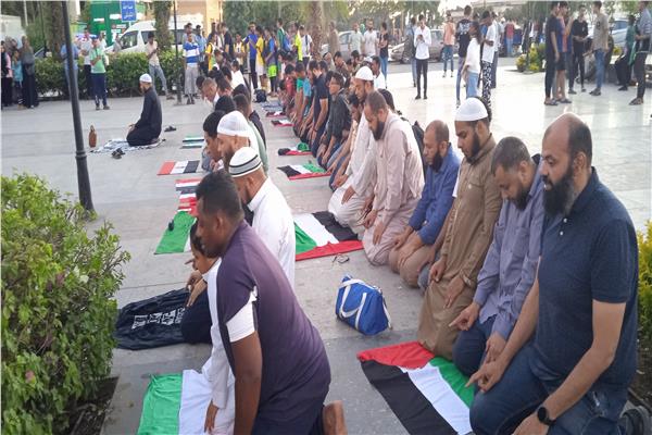 مظاهرات حاشدة تضامناً مع الشعب الفلسطيني