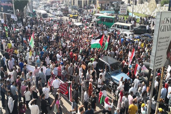 مظاهرات حاشدة بميدان سيدي جابر  بالإسكندرية تنديدا بالعدوان الإسرائيلي على قطاع غزة