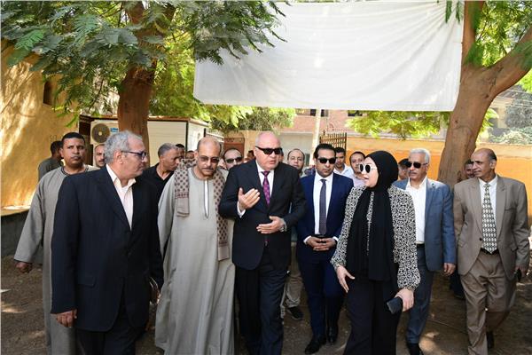 انطلاق فعاليات القافلة الطبية للعيون بقرية القناوية في نجع حمادي 