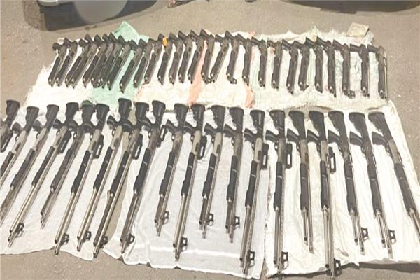 عدد من الأسلحة المضبوطة فى حملات الأمن العام