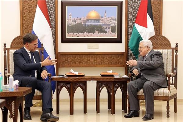  رئيس دولة فلسطين محمود عباس ورئيس الوزراء الهولندي مارك روته