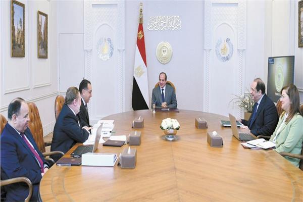 الرئيس السيسى خلال اجتماعه مع الوزراء لمناقشة تعزيز الإصلاحات المتعلقة بالسياسات المالية والنقدية
