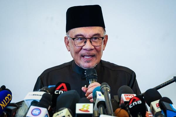 رئيس الوزراء الماليزي أنور إبراهيم