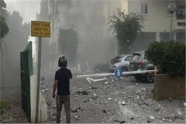 سقوط صاروخ بتل أبيب
