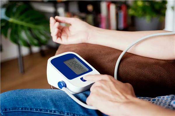 أخطاء شائعة يمكن أن تؤدي إلى ارتفاع ضغط الدم