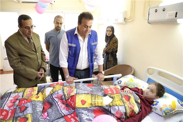 مستشفى العريش العام للاطمئنان على الخدمات المقدمة للأشقاء الفلسطينيين