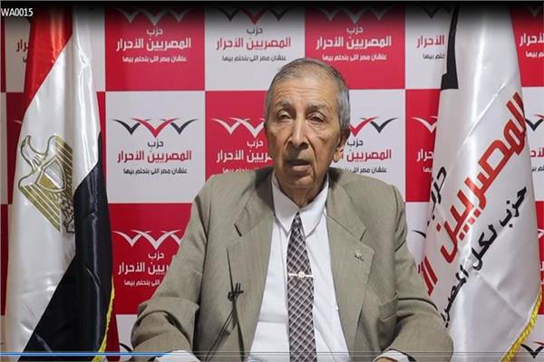 القبطان وسام عباس حافظ كبير المرشدين بهيئة قناة السويس