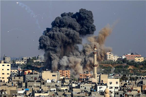 ارتفاع عدد الشهداء الفلسطينيين بغزة لـ10022