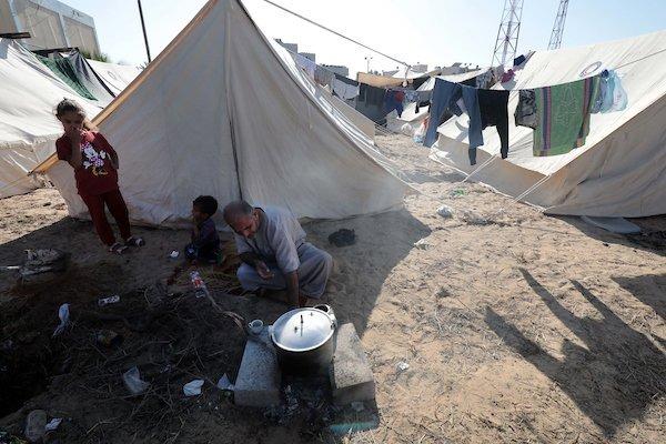 مخيم اللاجئين بجنوب قطاع غزة